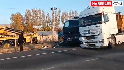 Tuzluca Çevre Yolunda Trafik Kazası: İki Araç Çarpıştı