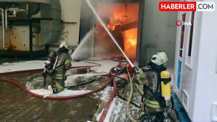 Esenyurt'ta Sağlık Malzemeleri Fabrikasında Korkutan Yangın