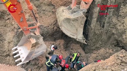 Bursa’da toprak altında kalan işçinin kurtarılma anı kamerada
