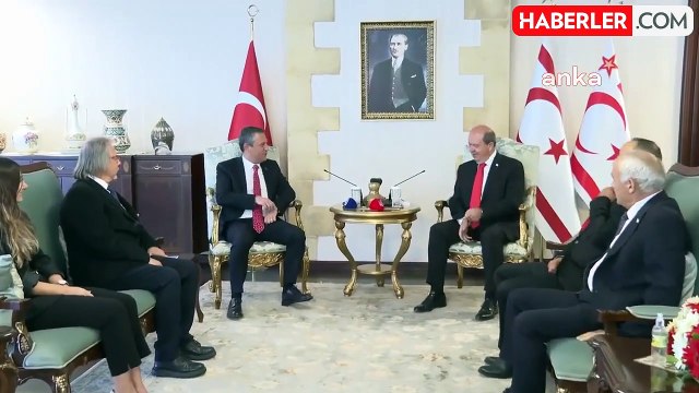 Özgür Özel, KKTC'de Cumhurbaşkanı Ersin Tatar ile Görüştü... Özel: Temel Hedefimiz AB'dir. KKTC'yi Bir Yerde Bırakarak Hiçbir Yere Girmeyiz