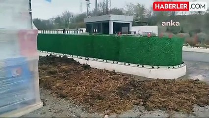 İşçiler Eylem Çadırına Tezek Döküldü