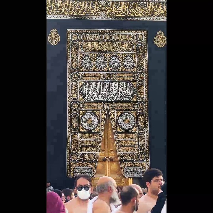 Giydim beyazları düştüm yollara/Müziksiz ilahi