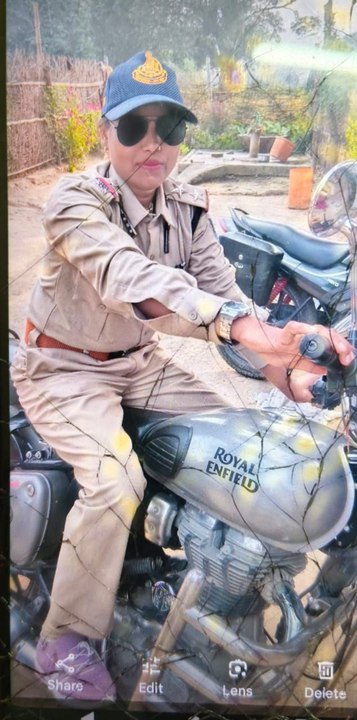 खुद को बताया थानेदार, नौकरी दिलाने का झांसा देकर ठग लिए 70 हजार