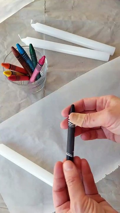 Person makes customized candles using crayons and a hair dryer!