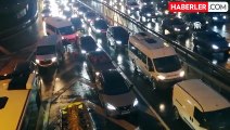 İstanbul haftanın son mesai gününde kıpkırmızı