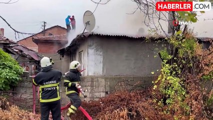 Edirne'de Gecekondu Yangını: Bir Kişi Dumandan Etkilendi