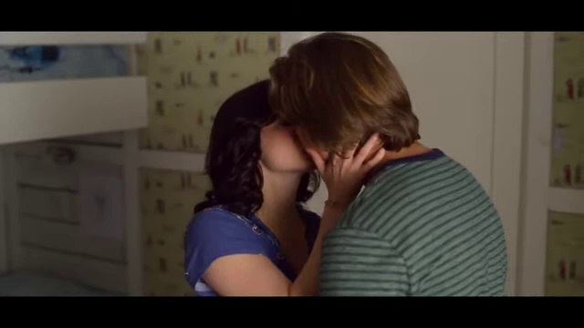 The Kissing Booth 3 ⧸ Kiss Scene — Lee and Rachel (Joel Courtney and Meganne Young