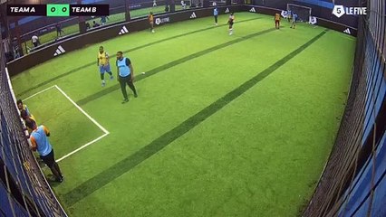 15/11 à 21:04 - Football Bergkamp (LeFive Villette)