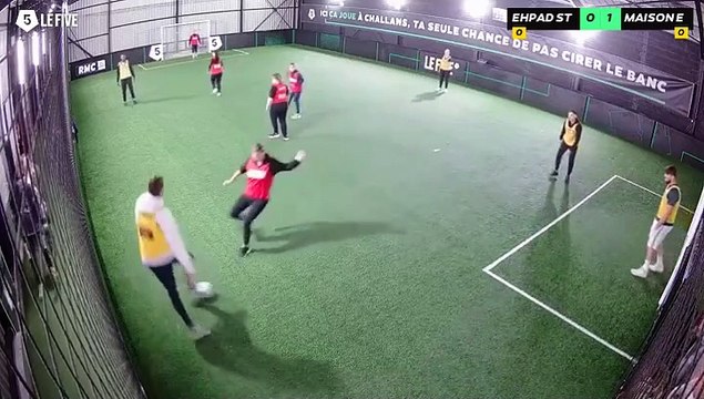 EHPAD ST CHRISTOPHE - MAISON ET SERVICES CHALLANS 15/11 à 20:01 - Football Terrain 1 (LeFive Challans)