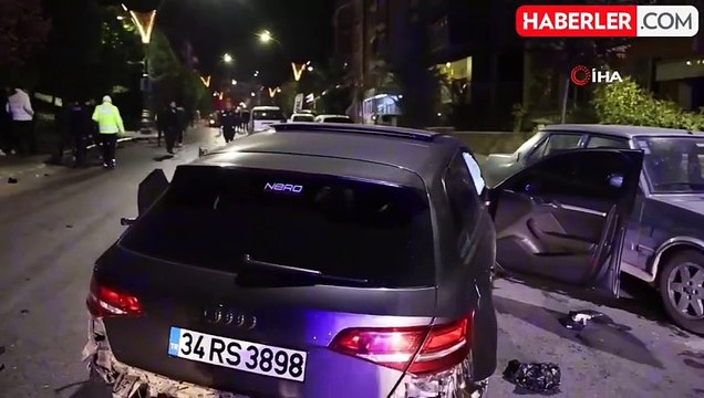 Alkollü Sürücünün Yolca Çarptığı Araçlar Ortalığı Savaş Alanına Döndürdü