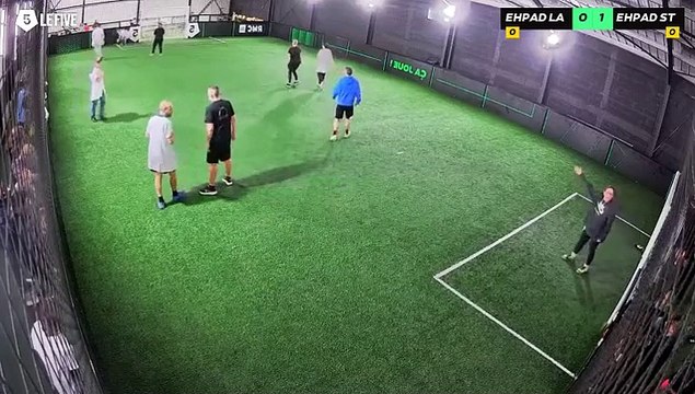 Ehpad La Foret - Ehpad St Christophe 15/11 à 22:02 - Football Terrain 2 (LeFive Challans)