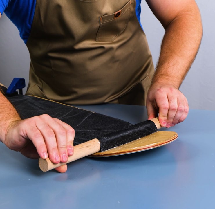 Lunettes de soleil élégantes en bois fabriquées à partir de planches à roulettes recyclées