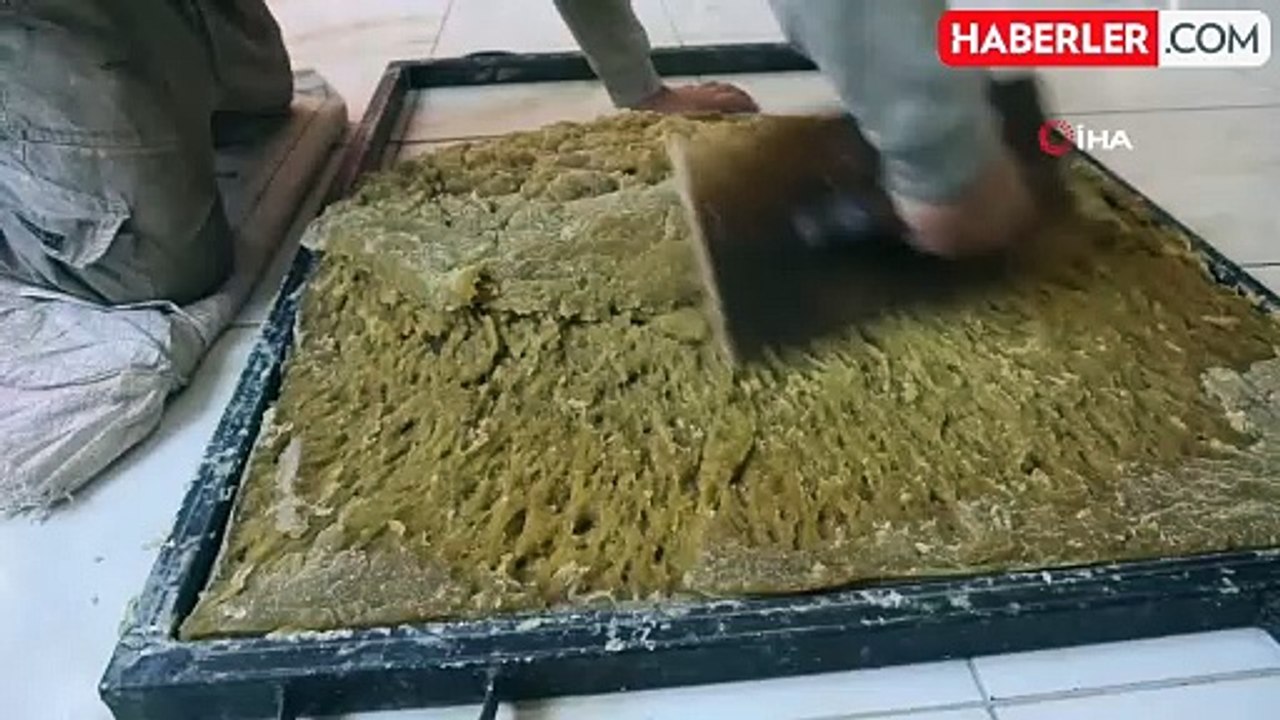 Hatay'da Zeytinyağlı Defne Sabunu Üretimi Devam Ediyor