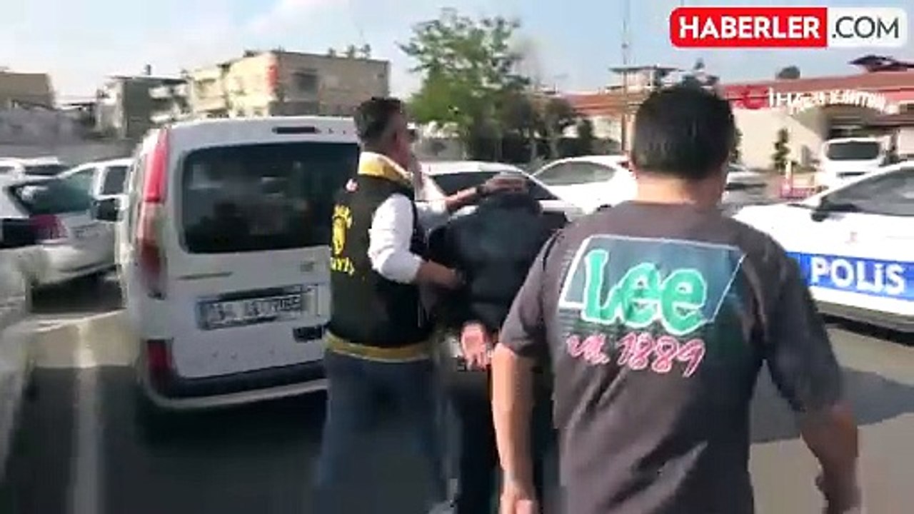 Adana'da 'Dik Dik Bakıyorsun' Tartışması Kanlı Bitti