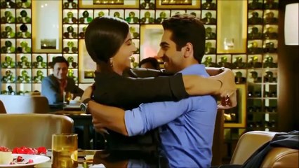 Sonam kapoor Hot Lip lock kisses