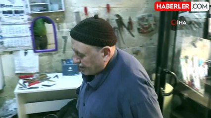 75 Yaşındaki Bıçak Ustası 65 Yıldır Mesleğine Aşkla Devam Ediyor