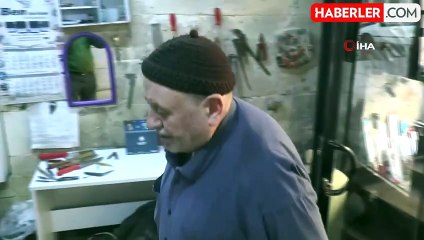 75 Yaşındaki Bıçak Ustası 65 Yıldır Mesleğine Aşkla Devam Ediyor