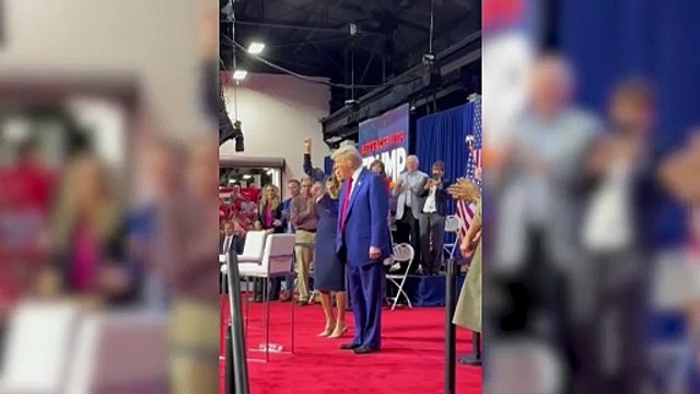 Trump designa a portavoz de su campaña electoral, Karoline Leavitt, como secretaria de prensa