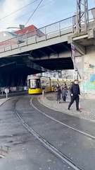 When a Tram Crosses your Path in Berlin(360P)