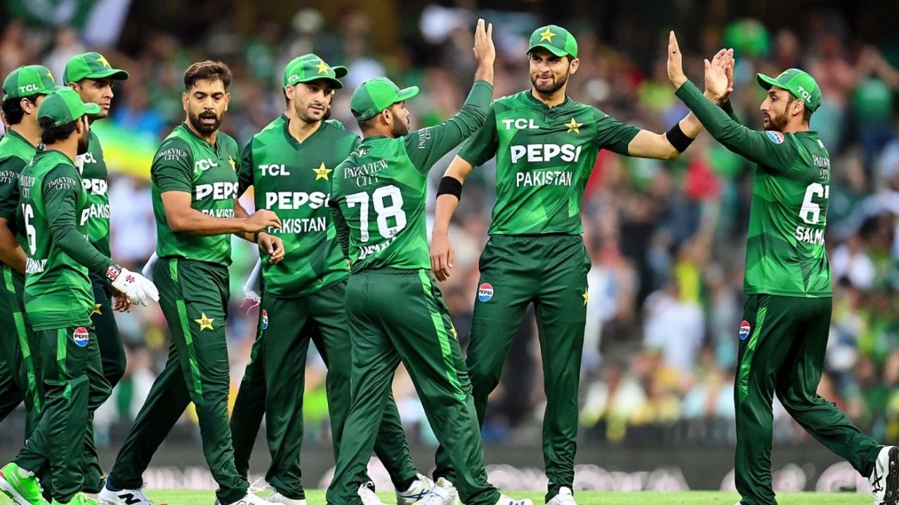 Bowlers force comeback as Pakistan restrict Australia on 147/9 in 2nd T20I