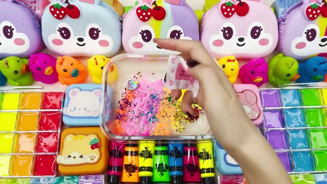 Guess the Mixed Color _ Rainbow Rabbit vs Glossy Slime Mixing Random 만족스러운 슬라임 영상