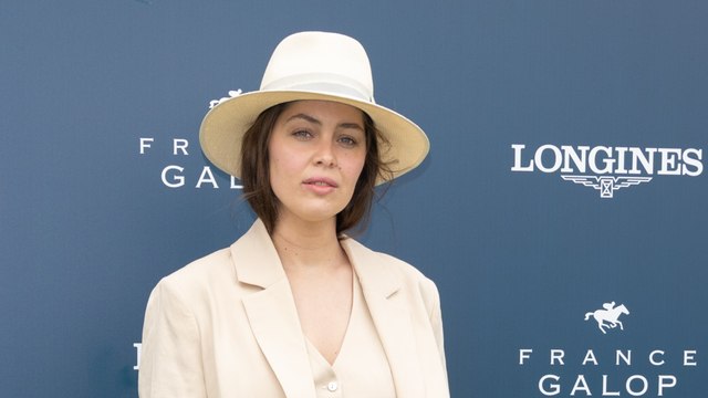 GALA VIDEO - Marie-Ange Casta et Marc-Antoine Le Bret avec leur fille : petits bonheurs et grands sourires en Bretagne (1)