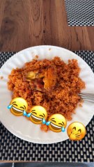 Lamine Yamal disfruta con la comida de Sheila Ebana, su madre: arroz con pollo