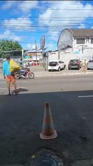 Carro passa por cima de corpo que aguardava remoção na Feira São Joaquim; saiba mais