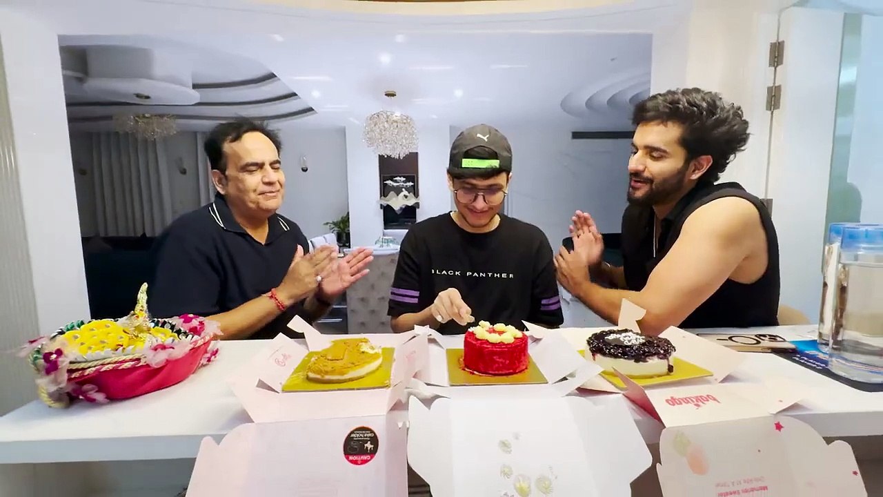 Fukra Insaan Gave Me ₹5 Lakhs To Spend on My Birthday - Triggered Insaan