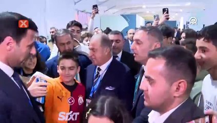 Fatih Terim'e Azerbaycan'da büyük ilgi