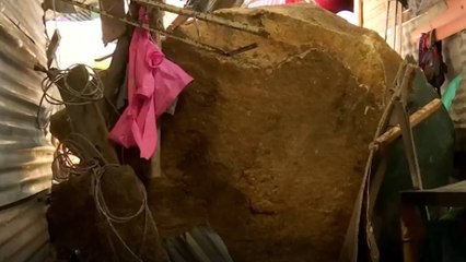 Emergencia en Ciudad Bolívar: varias familias damnificadas por la caía de una inmensa roca
