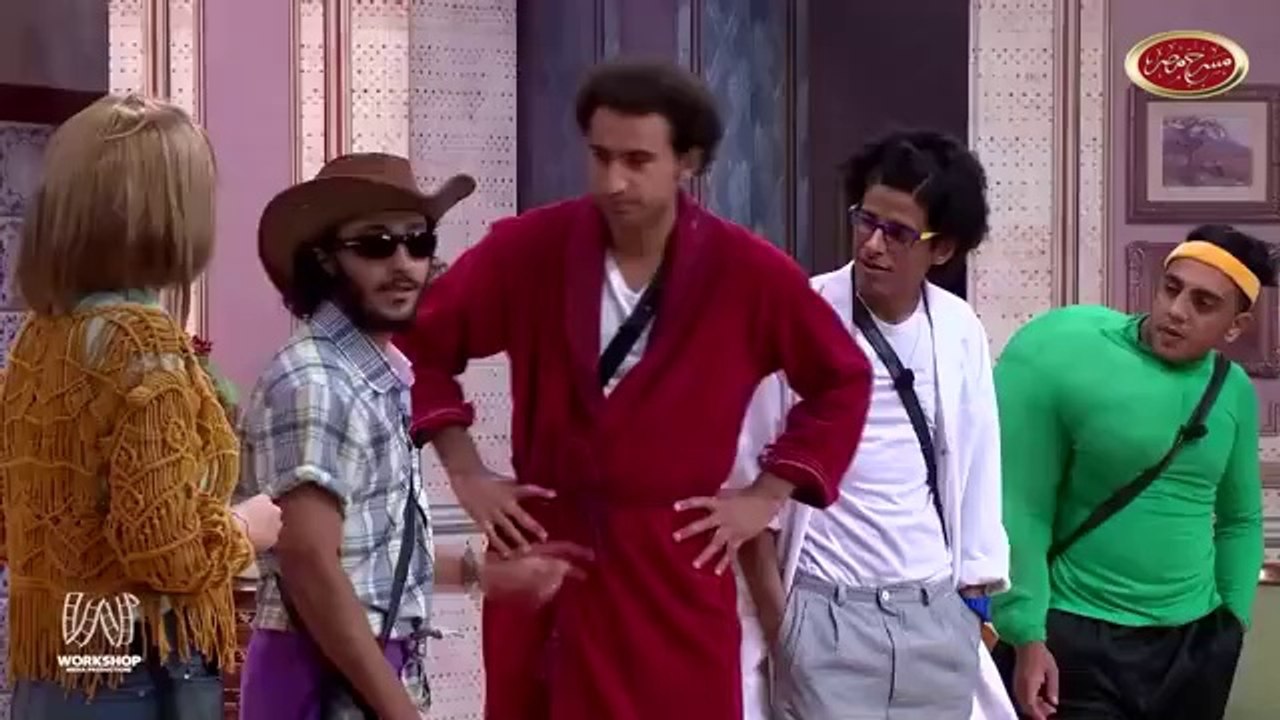 بسبب الانجليزى علي ربيع لـإبرام سمير " أنت مدارس حكــــومة 😂 - مسرح مصر