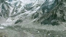 Mount Everest’s Hidden Past: Once Underwater! 🌊🏔️