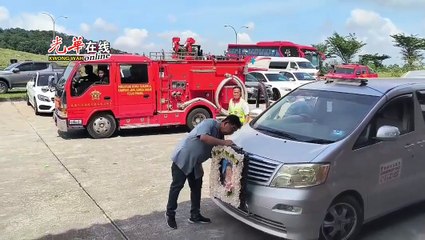 【货柜压死女司机案】义消队消防车开路 亲友为李紫柔送行