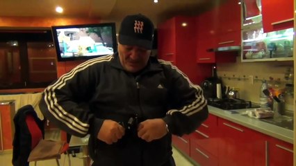 Nelson Mondialu sparge camera video cu tocatorul