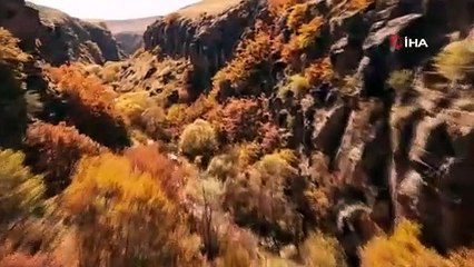 Uludere Kanyonu sonbahar renklerine büründü