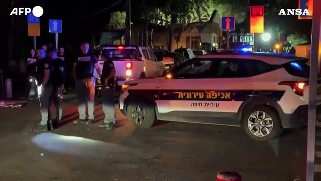 Israele, razzi su Haifa dal Libano: colpita una sinagoga