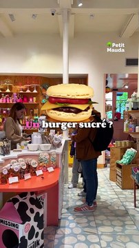 On a découvert Bogato à Paris, un lieu unique pour les amoureux de pâtisseries créatives ! ✨ 🍰 Entre ses gâteaux en trompe-l’œil surprenants, sa collection saisonnière et son café cosy pour savourer une part avec un bon café, Bogato est un passage oblig