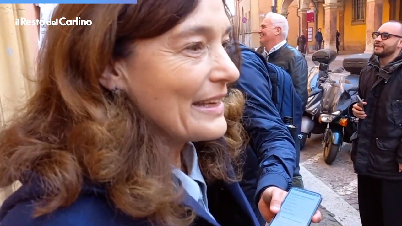 Lepore e Ugolini al voto a Bologna per le elezioni in Emilia Romagna: video