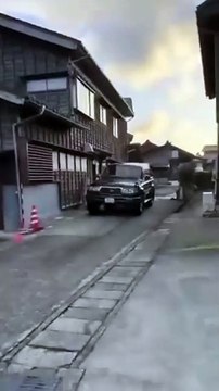 Des batiments anti-sismiques en pleine action... impressionnant