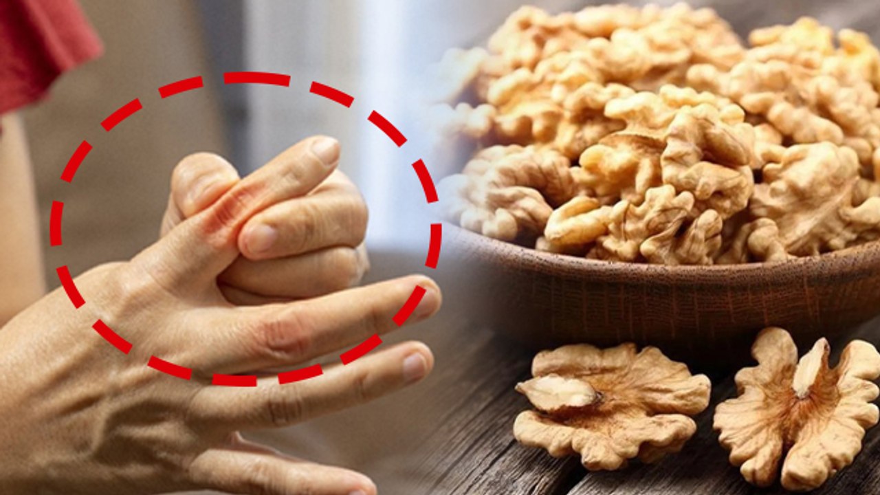 High Uric Acid Me Akhrot Khaane Se Kya Hota Hai, High Uric Acid Me Akhrot Khaane Ke Fayde | Boldsky