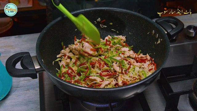 How To Make Hot & Sour Soup | Restaurant Style | Hot & Sour Soup Recipe | Winter Chicken Soup / ہاٹ اینڈ سار سوپ / The Cooking Lab