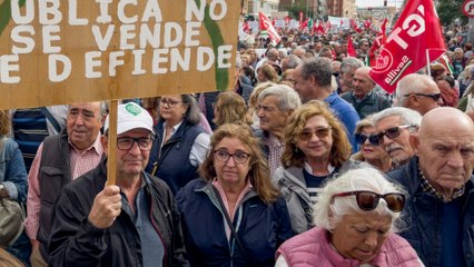 Andaluces defienden la sanidad pública: "¡No podemos aguantar más!"
