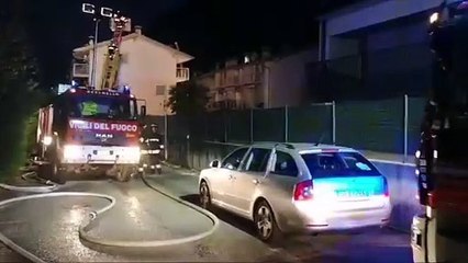 Fiamme in una palazzina di 4 appartamenti a Besenello