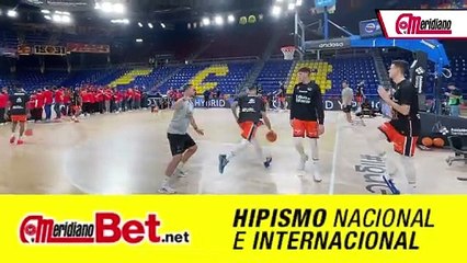¡Calienta el Valencia Basket previo al duelo frente al Fc Barcelona Baloncesto por la jornada 8 de la Liga Endesa!