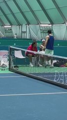 El saludo entre Rafa Nadal y Carlos Alcaraz