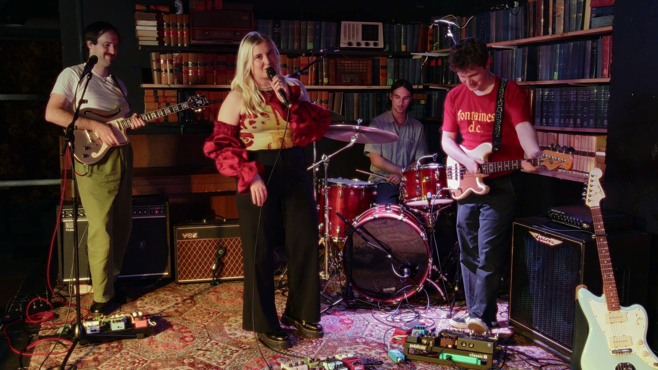 'In My Room' With Wiri Donna