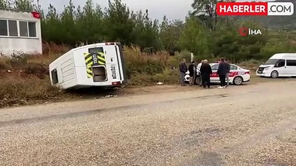 Öğrenci Servisi Takla Attı: 2 Yaralı