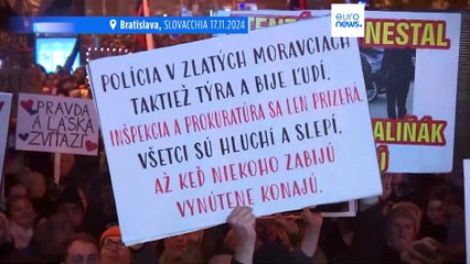 Slovacchia, proteste contro Fico nell'anniversario della caduta del comunismo