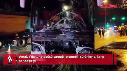 Tur otobüsü otomobili sürükleyip karşı şeride geçti! Feci kaza kamerada